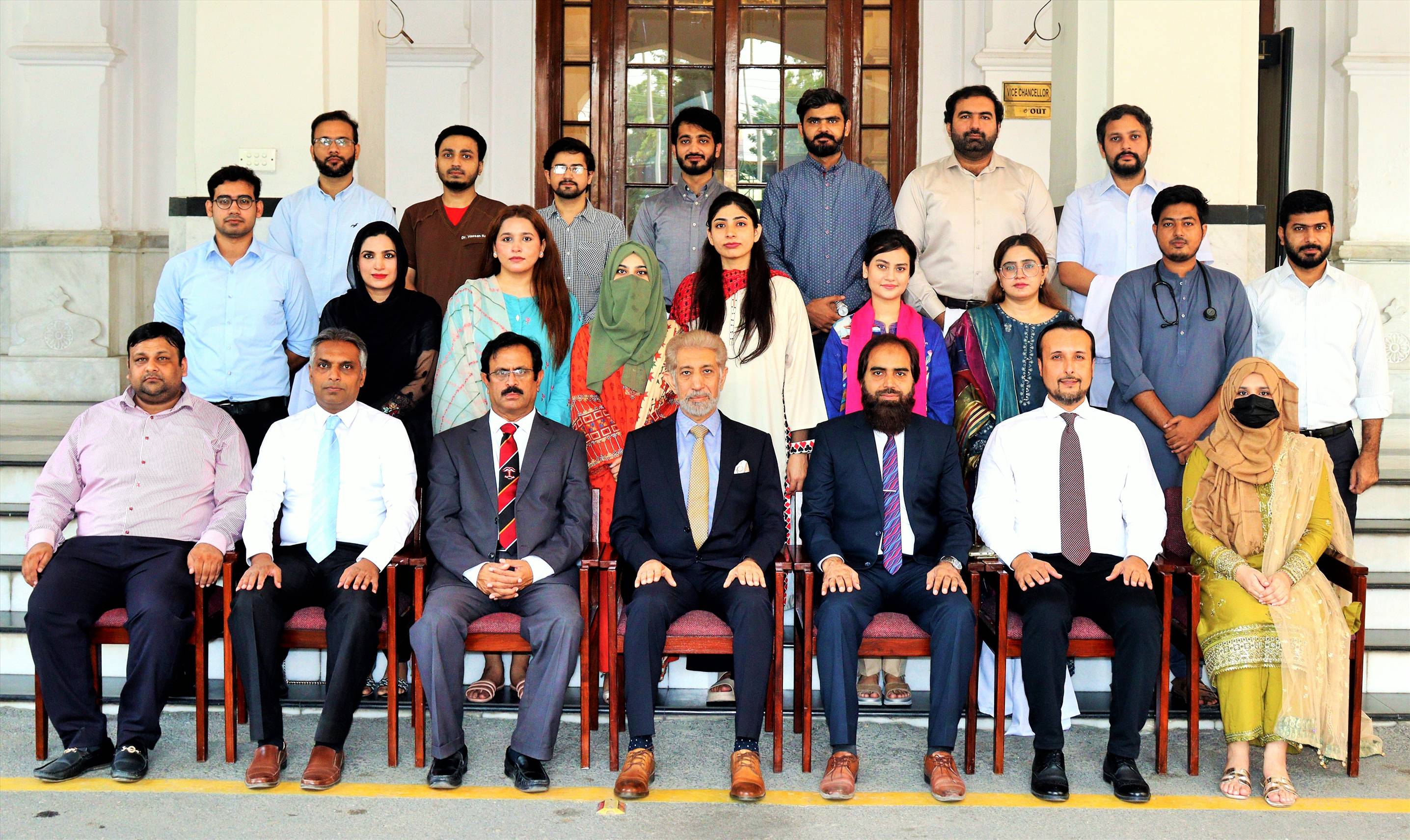 Faculty Accident and Emergency Faculty Group Photo